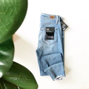 Paige hoxton crop torn back high rise jean size 25